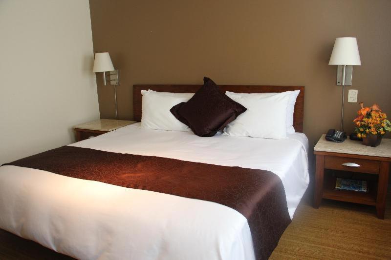 Suites Obelisk Mexico City Room photo